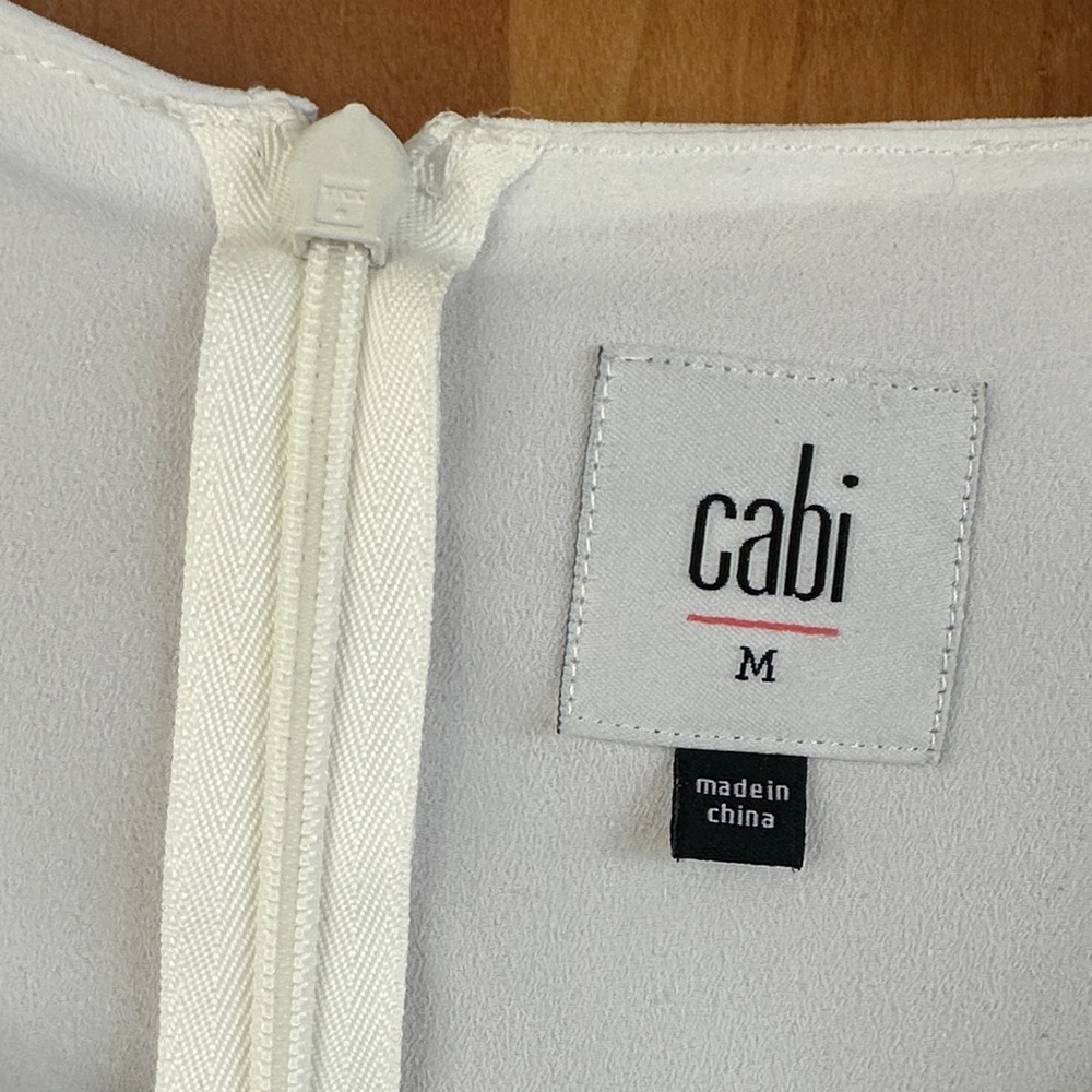 CAbi Classic White Sleeveless Blouse NWOT - Picture 2 of 8